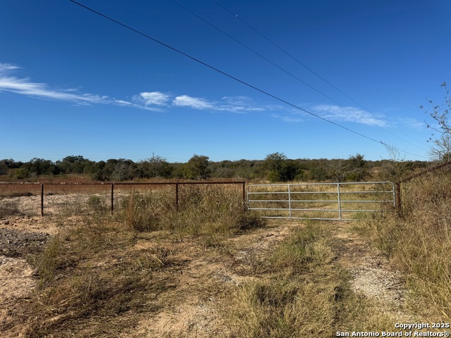 Listing photo id 9 for 19764 State Highway 123 S