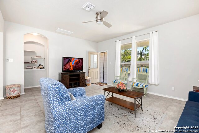 Image 6 of 40 For 4602 Acacia Hill
