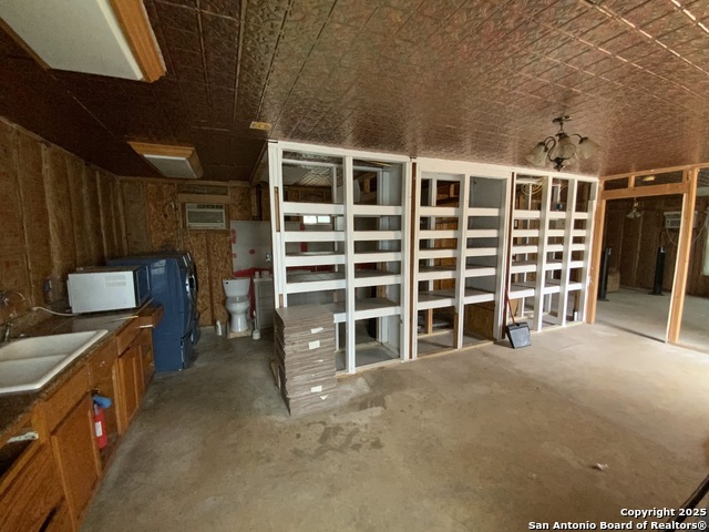 Image 4 of 11 For 719 Olive S