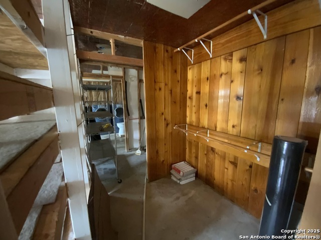 Image 7 of 11 For 719 Olive S