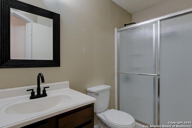 Image 19 of 25 For 6867 Cape Meadow Dr