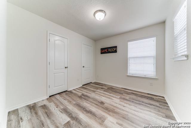 Listing photo id 6 for 145 Rolling
