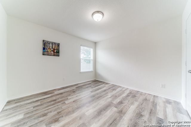 Listing photo id 7 for 145 Rolling