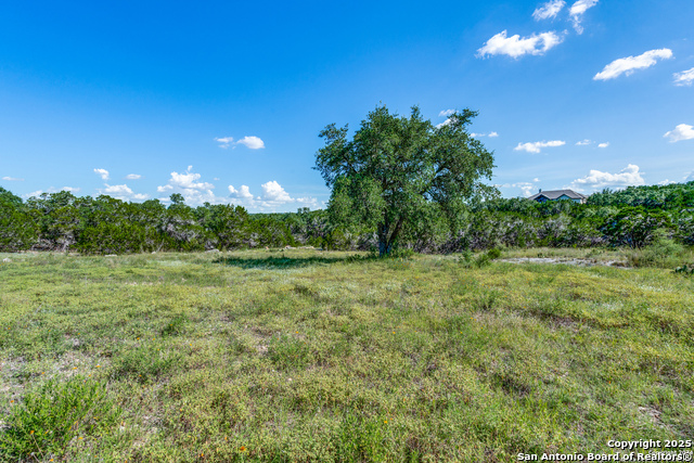 Listing photo id 7 for 517 Cielo