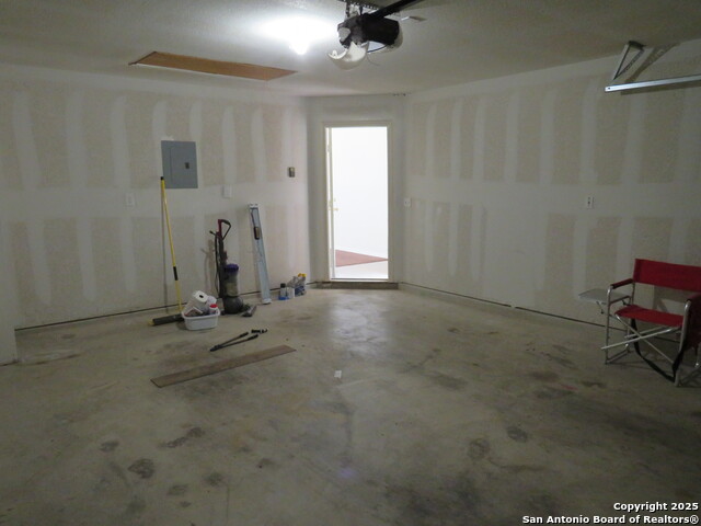 Image 32 of 36 For 3918 Southern Grv