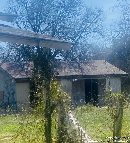 Listing photo id 0 for 205 Nitta  