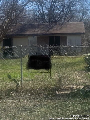 Listing photo id 1 for 205 Nitta  