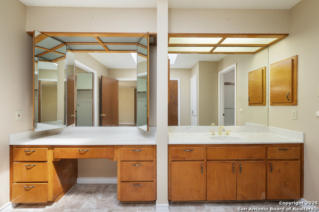 Image 19 of 30 For 4231 Woodburn