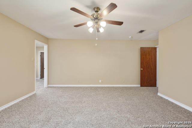 Image 21 of 30 For 4231 Woodburn