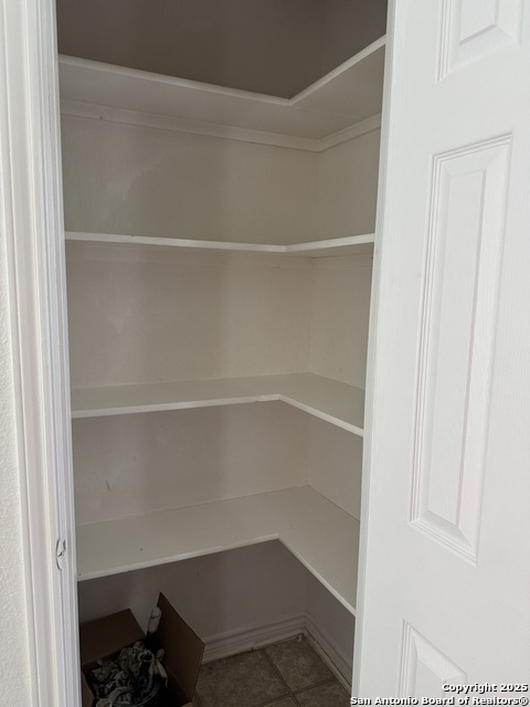 Image 6 of 12 For 112 San Antonio Street