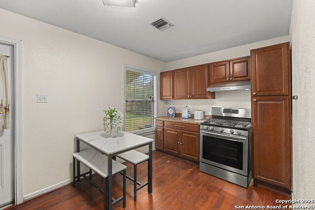 Image 10 of 27 For 103 Carmen Pl