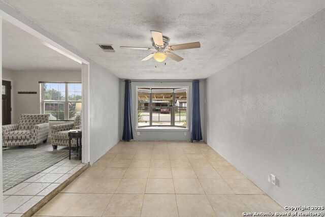 Image 14 of 27 For 103 Carmen Pl