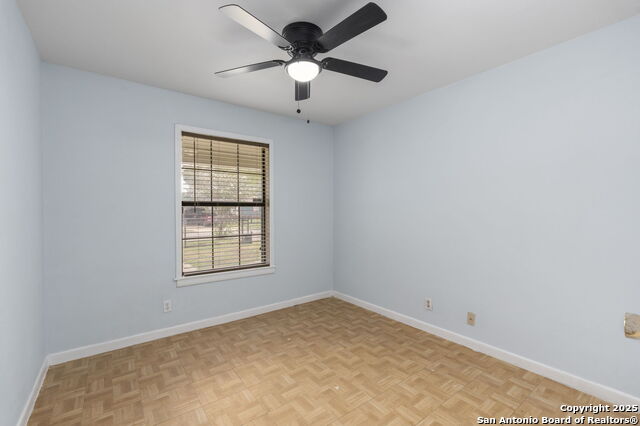 Image 22 of 27 For 103 Carmen Pl