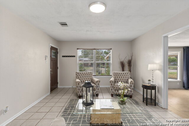 Image 6 of 27 For 103 Carmen Pl