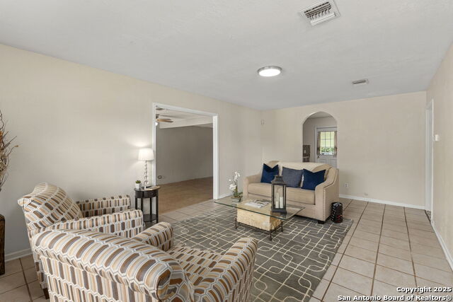 Image 8 of 27 For 103 Carmen Pl