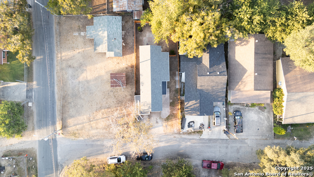 Image 16 of 19 For 736 Salinas  