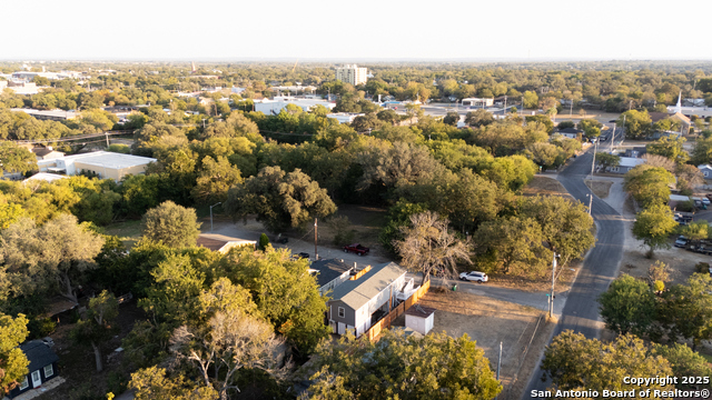 Image 17 of 19 For 736 Salinas  