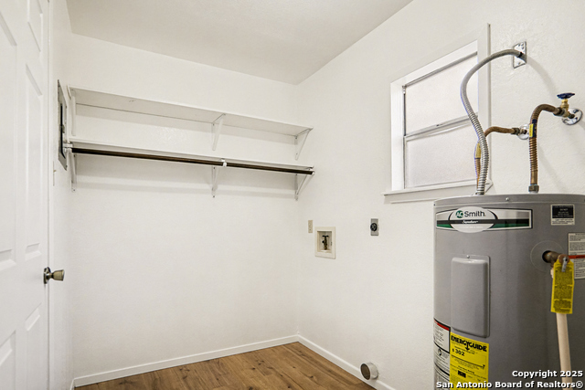 Image 18 of 19 For 736 Salinas  