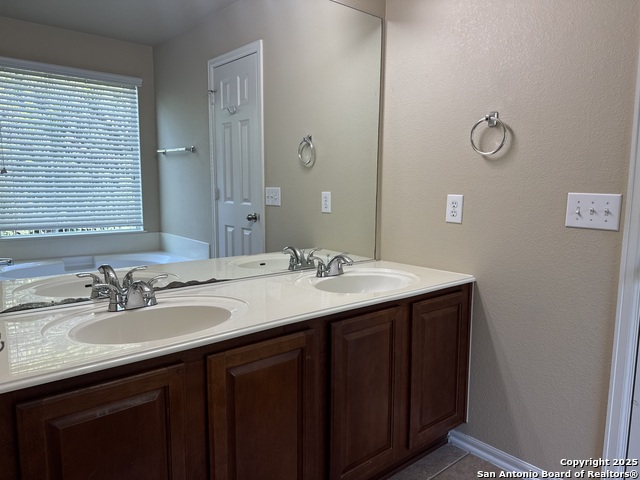 Image 16 of 21 For 15766 Cotton Tail