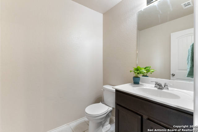 Image 11 of 31 For 8054 Falcon Meadow
