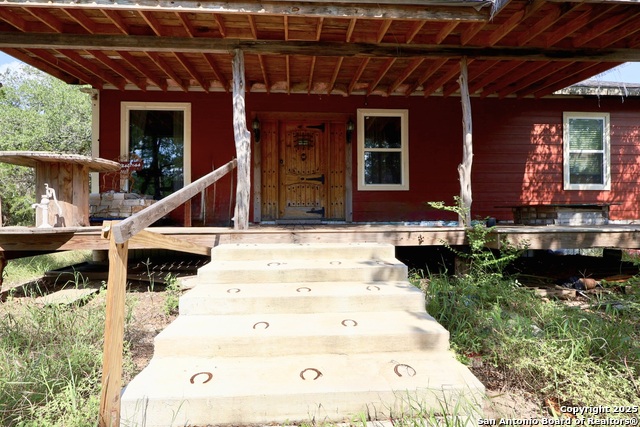 Listing photo id 11 for 466 County Road 2471