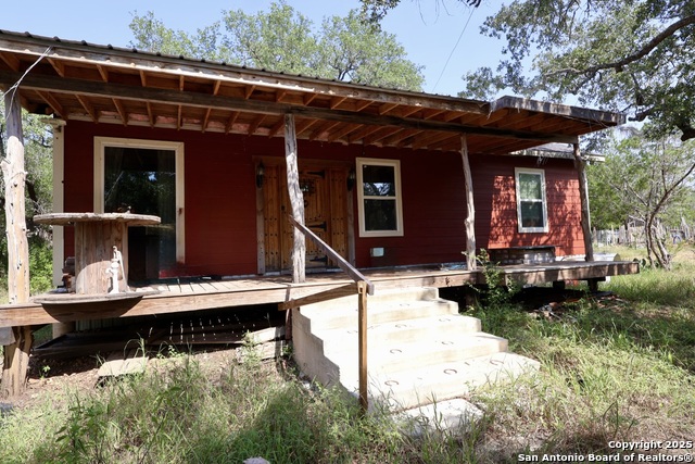 Listing photo id 2 for 466 County Road 2471