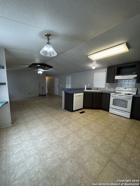 Image 2 of 17 For 680 Fm 1346  