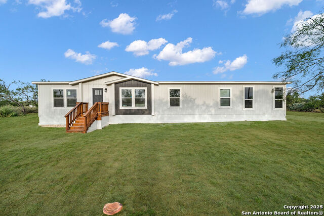 Details for 149 County Road 2644, Moore, TX 78057
