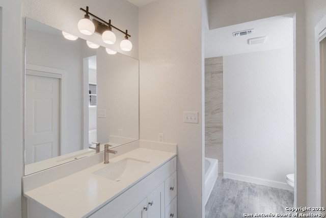 Listing photo id 28 for 1190 Hollyhock Ln