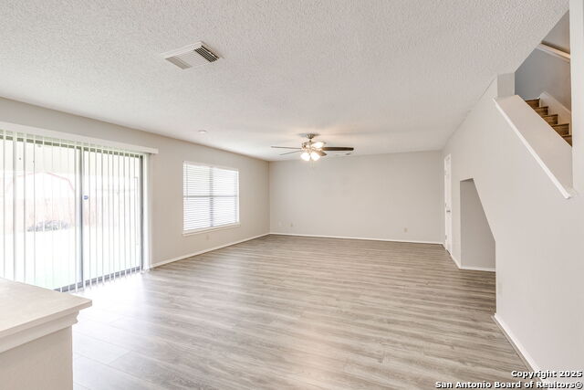 Listing photo id 6 for 8307 Tavern Pt