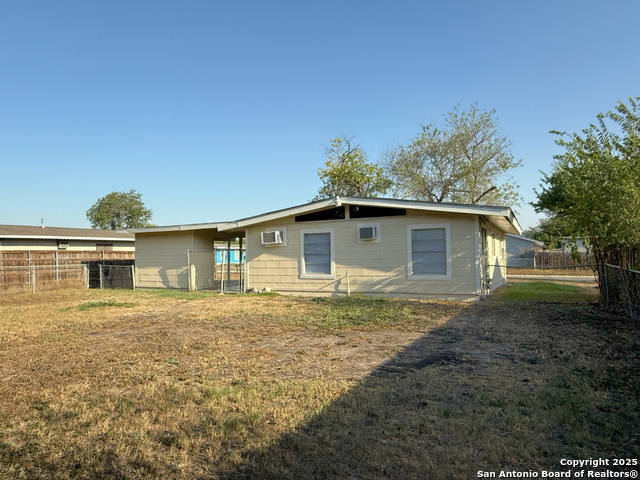 Image 25 of 27 For 6034 Pine Valley