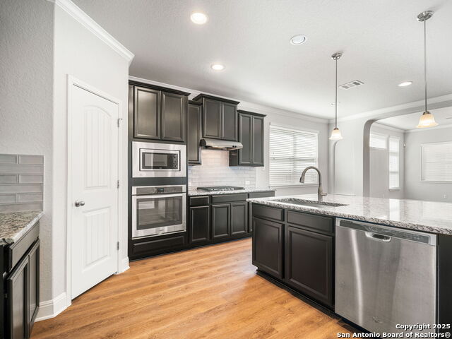 Listing photo id 9 for 10715 Ysamy Way
