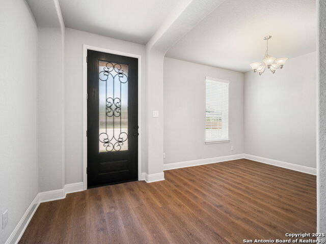 Listing photo id 4 for 10715 Ysamy Way