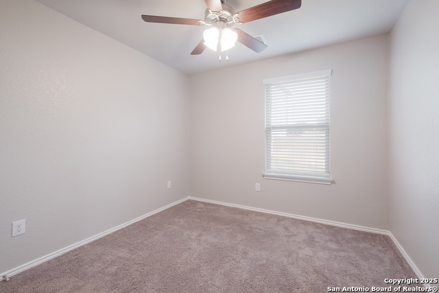 Image 17 of 21 For 702 Shorleaf