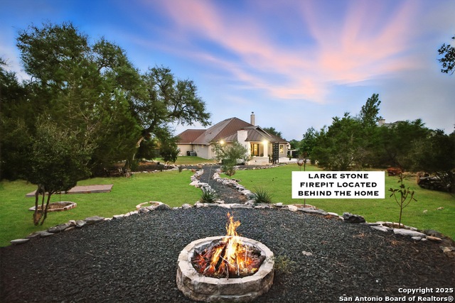 Listing photo id 34 for 5755 High Forest