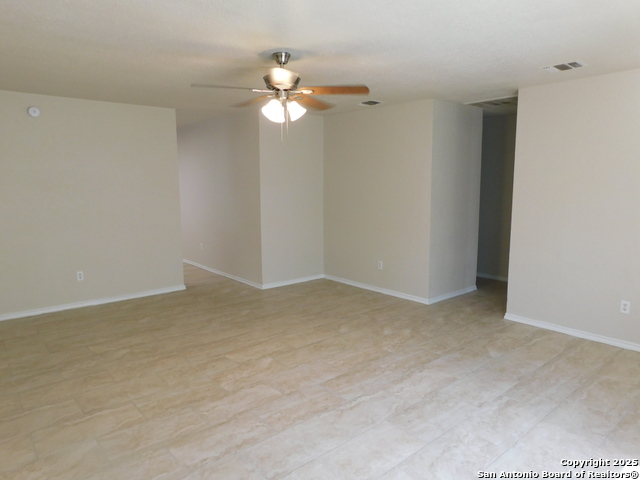 Image 2 of 15 For 6117 Apple Valley