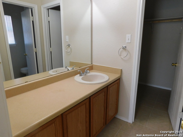 Image 8 of 15 For 6117 Apple Valley