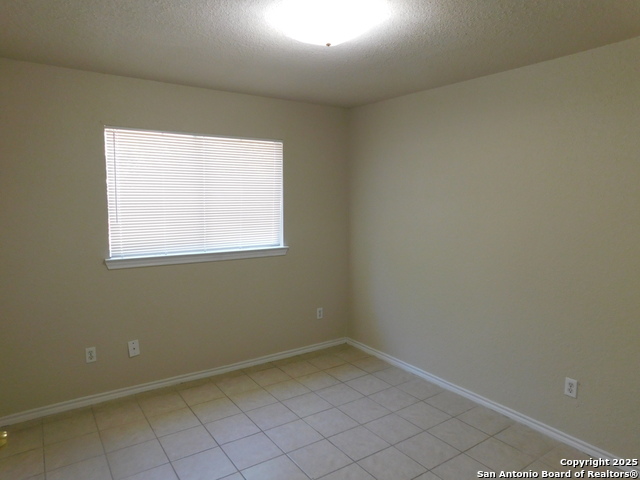 Image 9 of 15 For 6117 Apple Valley