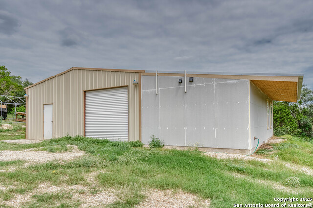 Image 34 of 39 For 304 County Road 2720