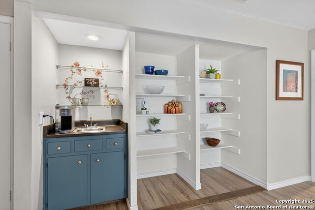 Image 14 of 31 For 3803 Barrington 15d