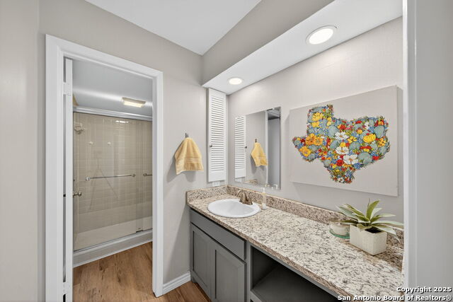 Image 19 of 31 For 3803 Barrington 15d