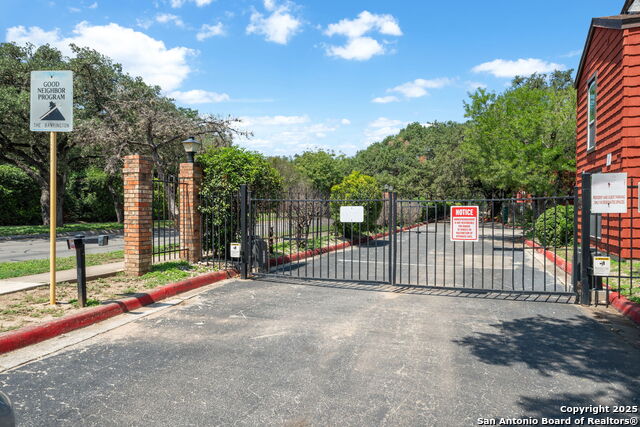 Image 30 of 31 For 3803 Barrington 15d