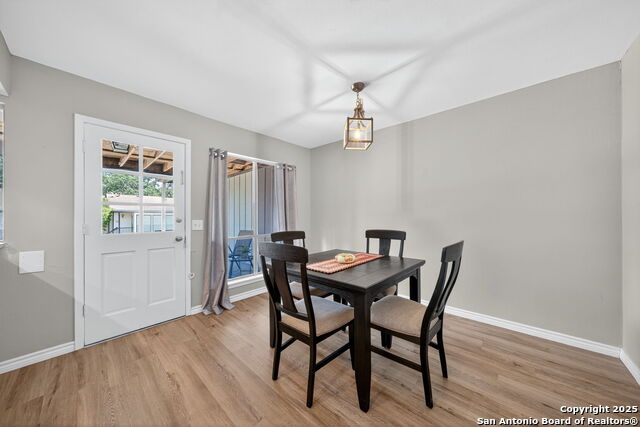 Image 5 of 31 For 3803 Barrington 15d