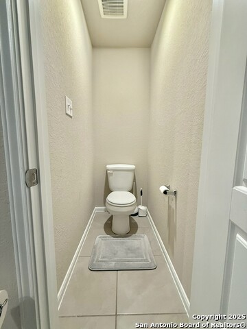 Image 17 of 29 For 7026 Vista Loop