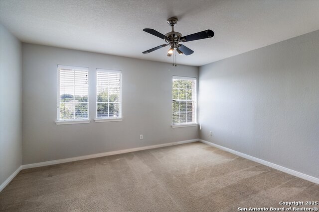 Image 27 of 32 For 20514 Cliff Park Ln