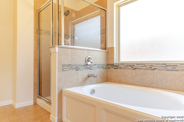 Image 18 of 51 For 8815 Falcon Park
