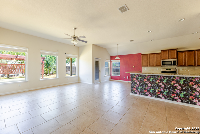 Image 22 of 51 For 8815 Falcon Park
