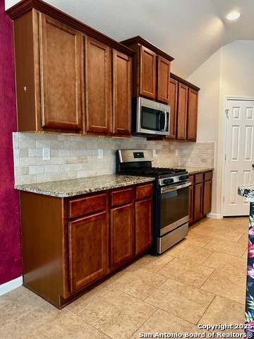 Image 27 of 51 For 8815 Falcon Park