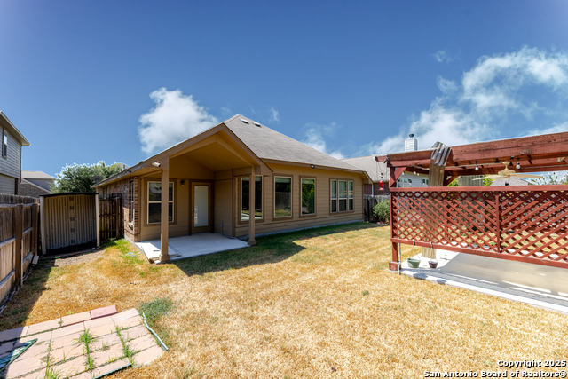Image 34 of 51 For 8815 Falcon Park