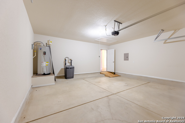 Image 39 of 51 For 8815 Falcon Park